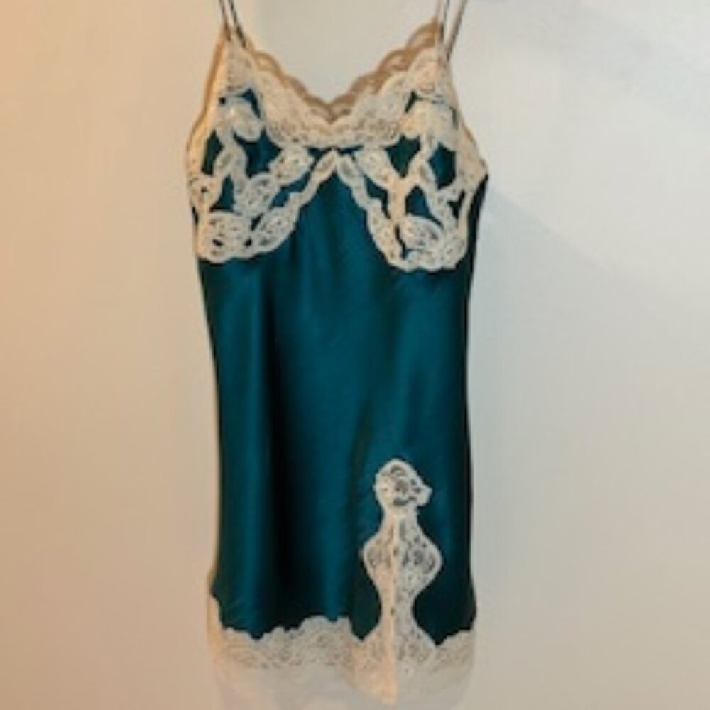 VIctoria's Secret - 100% silk slip - emerald with lace accents - S